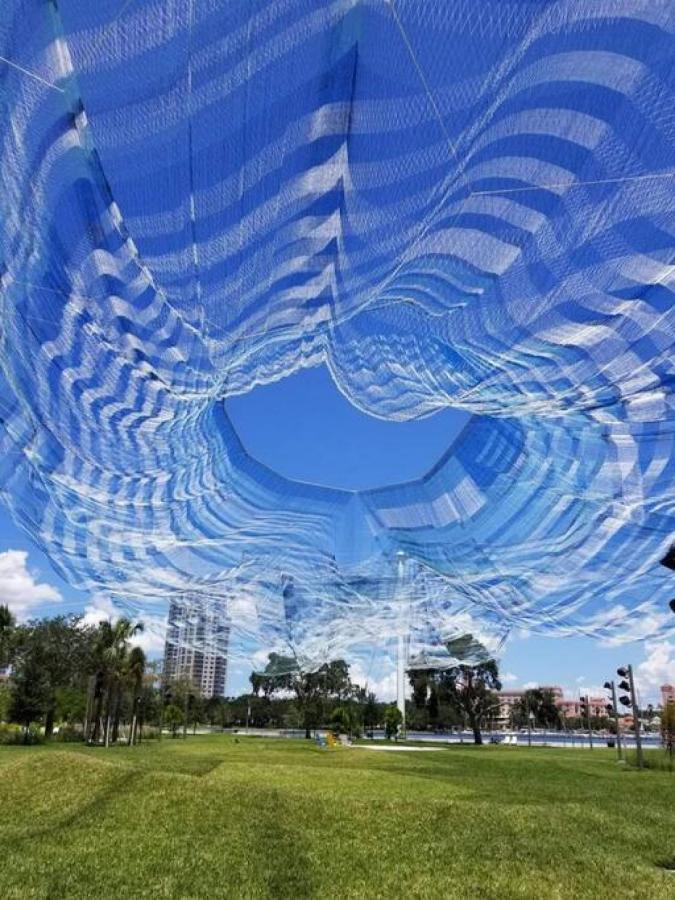 Vila Wine-Dine-Sunshine Cozy Flat In The Heart Of Dtsp St. Petersburg Exteriér fotografie