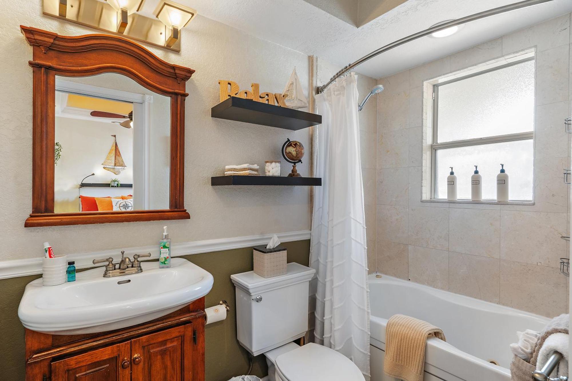 Vila Wine-Dine-Sunshine Cozy Flat In The Heart Of Dtsp St. Petersburg Exteriér fotografie